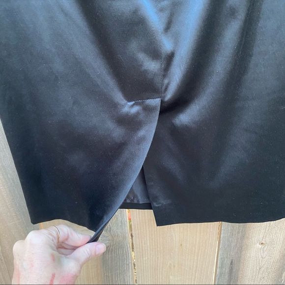 Forever 21 black pencil skirt with bow size small - Picture 7 of 9